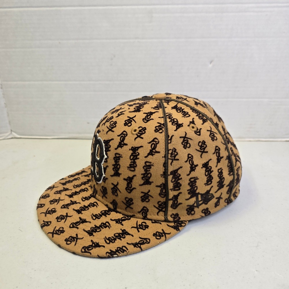 New Era Mens Boston Red Sox 59FIFTY Fitted Hat 7 1/2 Tan All Over Script Print - Picture 2 of 12